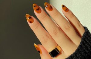 6 Ways to Wear Tortoise Shell Nails This Winter