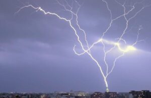 Lightning Strikes U.S. Capitol Building as America Rings in 2025: A Perfect Finale to Another Tumultuous Year Under Joe Biden | The Gateway Pundit