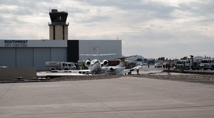 DEVELOPING: Scottsdale Runway Closed After Plane Crashes Upon Arrival – At Least One Dead (VIDEO) | The Gateway Pundit