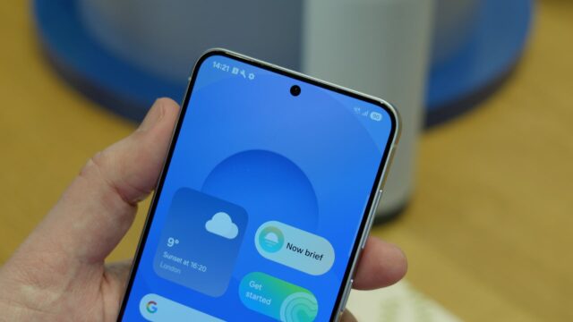 Galaxy-S25-top-bezel.jpg