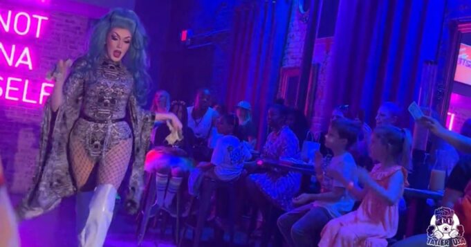 Iowa Republicans Advance Bill to Make Bringing Children to Drag Shows a Felony | The Gateway Pundit