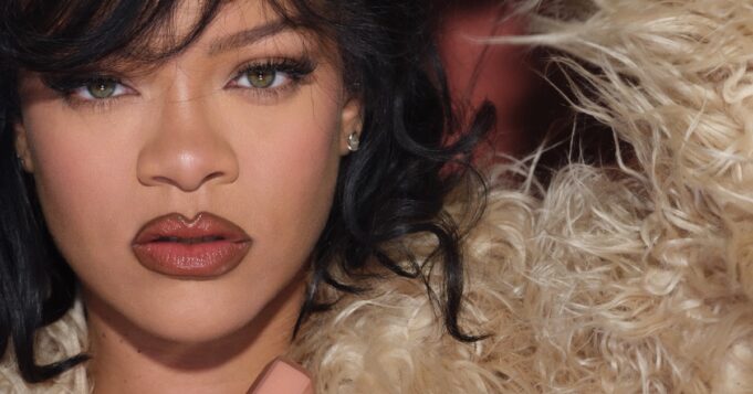 Rihanna Shines with Fenty Beauty’s Gloss Bomb Shimmer Stix
