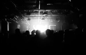 Discover Melbourne’s Unforgettable Nightlife – Travel Dudes