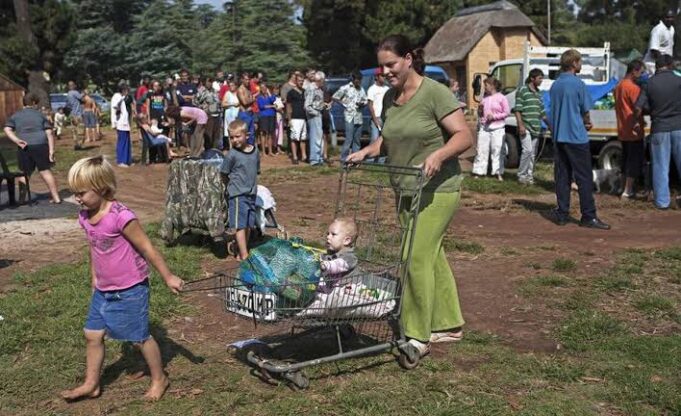 BOOM! President Donald J. Trump Offers “Resettlement of Afrikaner Refugees Escaping Government-Sponsored Race-Based Discrimination” in South Africa | The Gateway Pundit