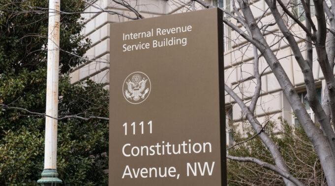 IRS to Close More Than 120 Offices | The Gateway Pundit