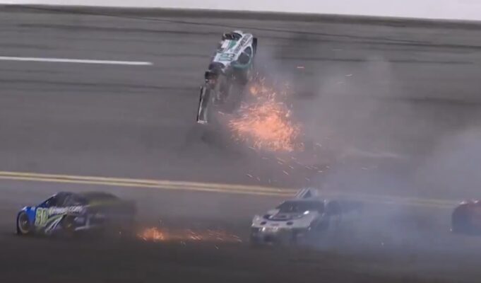 Daytona 500: Driver Flips Over in Wild Crash During Final Laps of Race (VIDEO) | The Gateway Pundit