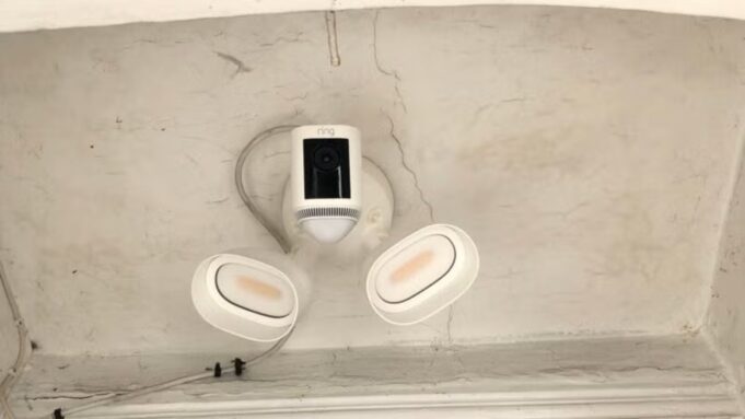 One of our favourite floodlight cameras is seeing a huge price drop