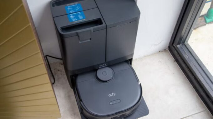 Take $300 off Eufy’s four-star robot vacuum and mop