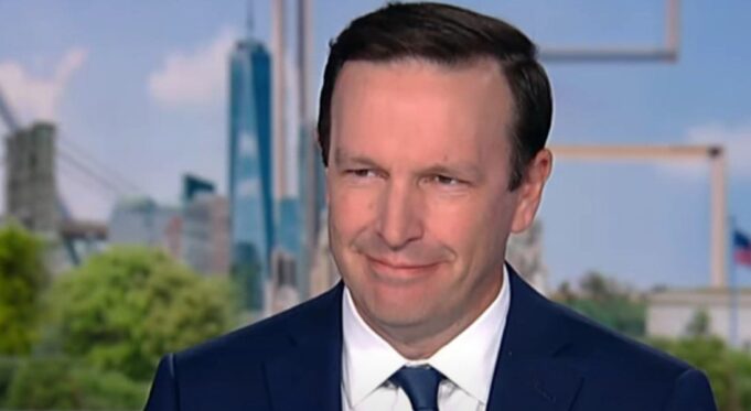 Sen. Chris Murphy Explains How Trump Set Up Zelenskyy For Ambush To Help Putin