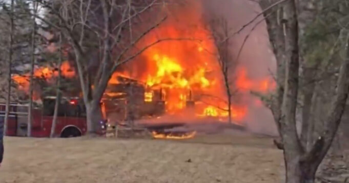 WATCH: Plane Crashes into House in Brooklyn Park, Minnesota | The Gateway Pundit