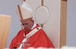 Archbishop Vigano’s Warning on the Usurper of the Throne of St. Peter | The Gateway Pundit