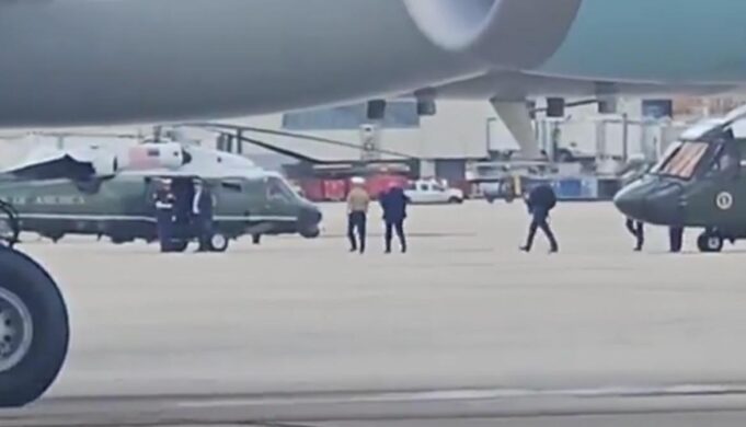 ANOTHER SCARE: Trump Forced to Switch Helicopters After Problem with Wheel (VIDEO) | The Gateway Pundit