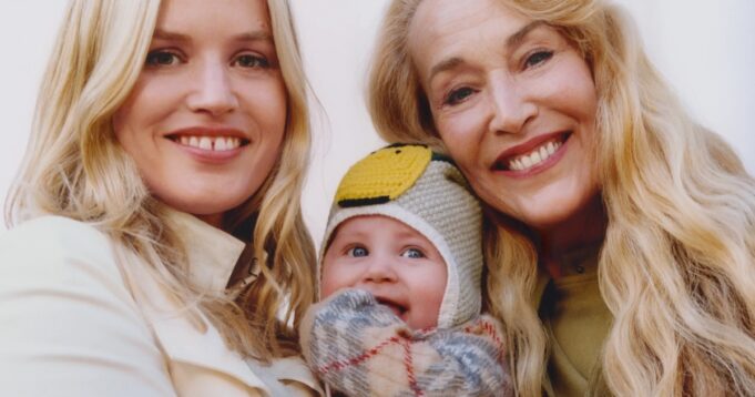 Jerry Hall is Iconic in Burberry’s Mother’s Day Ad