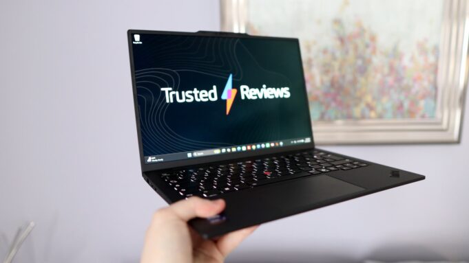 Lenovo ThinkPad X1 Carbon Gen 13 Aura Edition Review