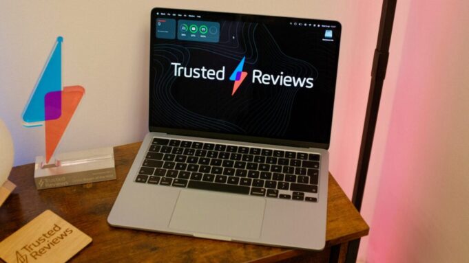 Apple MacBook Air M4