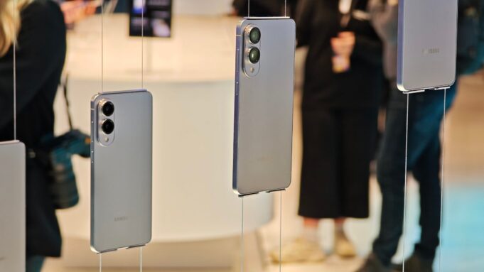 Galaxy S25 Edge set to ask if you’ll sacrifice battery for a slim phone