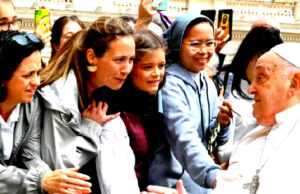 Ailing Pope Francis Makes Surprise Appearance in St. Peter’s Square After Palm Sunday Mass (VIDEOS) | The Gateway Pundit