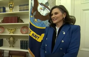 So Pathetic. Michigan Governor Gretchen Whitmer Tried to HIDE HER FACE From Photographer During White House Visit – See the Picture | The Gateway Pundit