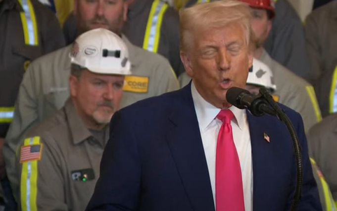 As The Economy Nosedives, Trump Holds Propaganda Event For Dead US Coal Industry