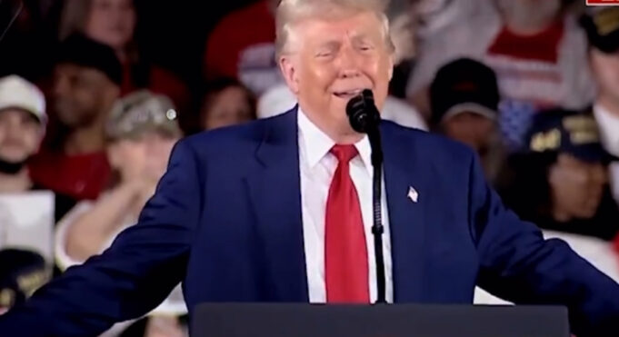 HILARIOUS! Trump Destroys He/She Protester: “I’m Sorry, Ma’am. I Thought it Was a Guy!” – “She Now Has to Go Home to a Mother Who’s a Big Trump Fan!” (VIDEO) | The Gateway Pundit