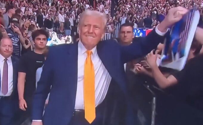 AMAZING! Trump Enters UFC 314 with Grandkids, Elon Musk, Dana White, Byron Donalds – Greets Dave Portnoy, Joe Rogan, Shaq, Tulsi, Marco Rubio, Bobby Kennedy Jr… But NOT His Wife! (VIDEO) | The Gateway Pundit