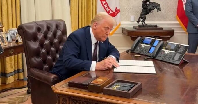 JUST IN: Trump Issues Slew of Pardons and Commutations – Todd and Julie Chrisley, Army Lieutenant Mark Bashaw, Former GOP NY Rep Michael Grimm, Rapper NBA Youngboy Among Those Pardoned | The Gateway Pundit