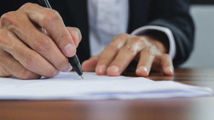 VMware perpetual license holders receive cease-and-desist letters from Broadcom