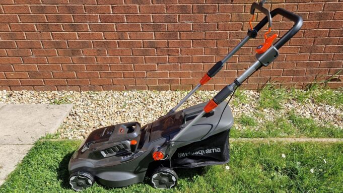 Husqvarna Aspire LC34-P4A Review
