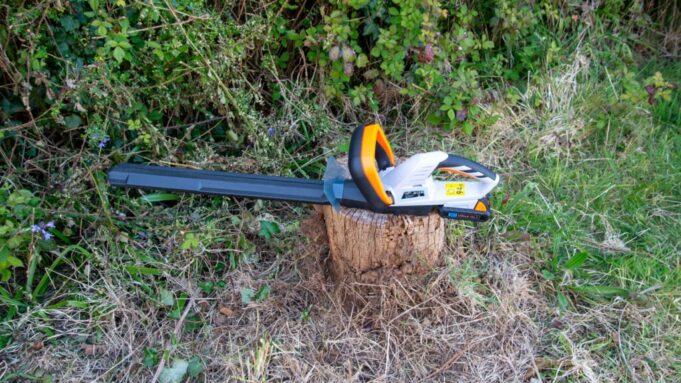 Vonhaus G-Series Cordless Hedge Trimmer Review