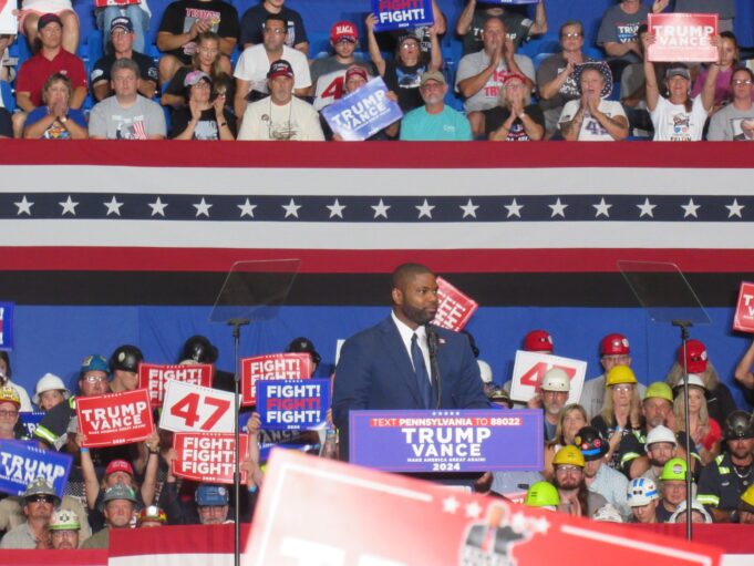 How The Frontrunner to Become Florida’s Next Governor, US Rep. Byron Donalds, Found Jesus in a Cracker Barrel – With Election Updates | The Gateway Pundit