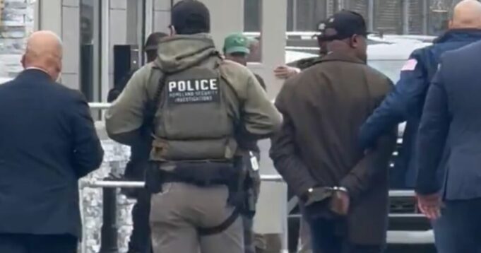 Magistrate Judge Does NOT Immediately Grant DOJ Motion to Dismiss Criminal Trespass Charge Against Newark Mayor Ras Baraka | The Gateway Pundit