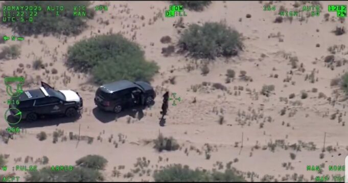 Texas DPS Air Support Assists Border Patrol to Catch Smuggler with Illegals Stuck in the Desert (VIDEO) | The Gateway Pundit