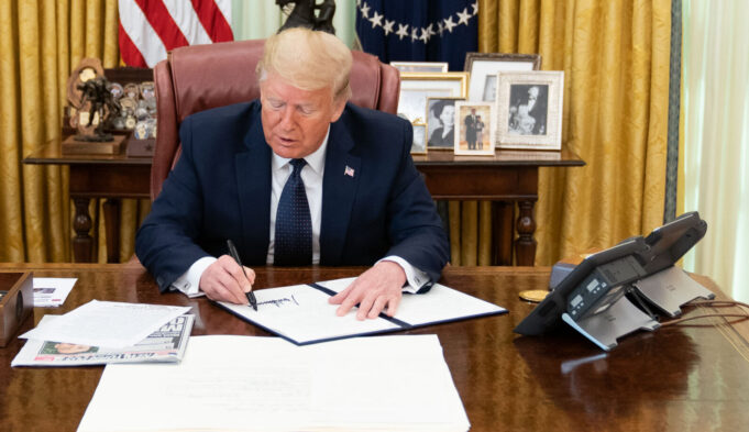 Trump Admin Institutes 80-Hour Constitution Course for ‘Deep State’ Execs | The Gateway Pundit