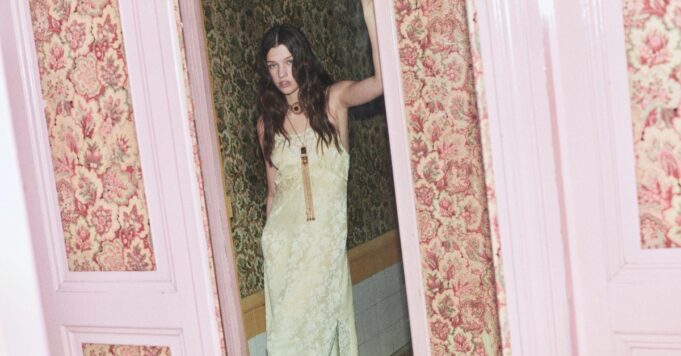 Chloé’s Pre-Fall 2025 Collection is Pretty & Cool