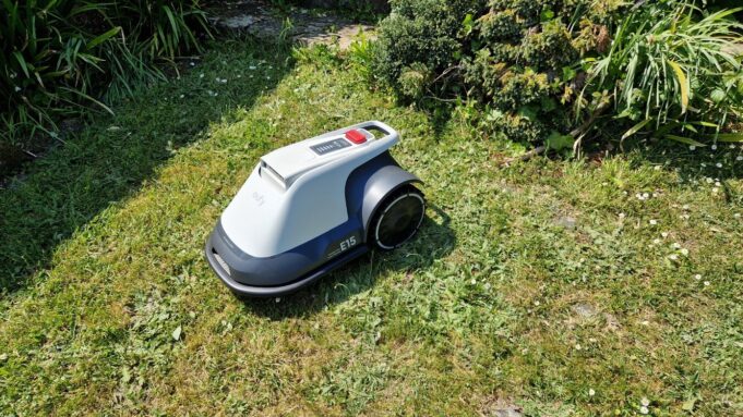Eufy Lawnbot E15 Review