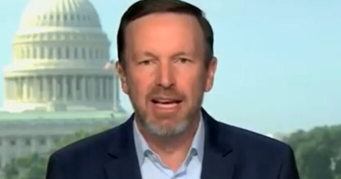 Democrat Senator Makes an Incredibly Bizarre Claim After Being Confronted with News of Record-Low Border Crossings Under the Trump Administration (VIDEO) | The Gateway Pundit