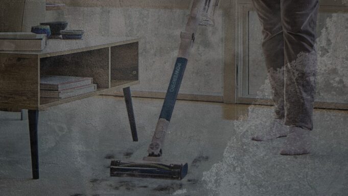 Shark IZ380UK PowerPro Cordless Stick Vacuum Cleaner is almost a third cheaper today