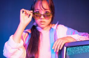 The Aesthetic Comeback of 1980s Media in Fashion Photography