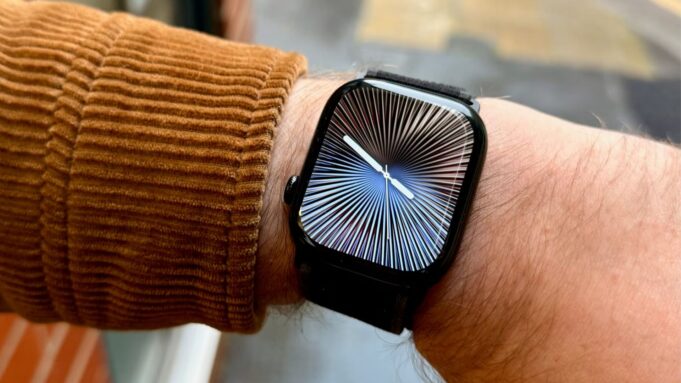 Save over £100 on the Apple Watch Series 10, but only if you’re quick