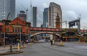 Best Travel Hacks That Will Actually Save You Money in Manchester