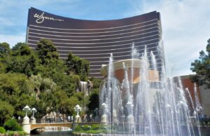 Wynn Resorts sees net income drop in Q2, but revenue increases