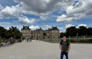 Taking a Historical Walk Through Paris with Context Travel