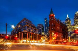 The Complete Guide to Toronto’s Nightlife for International Travelers