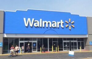 Massive Brawl Erupts at Indiana Walmart as Angry Mob Looking for Alleged R*pist Savagely Beats Employee (VIDEO) | The Gateway Pundit