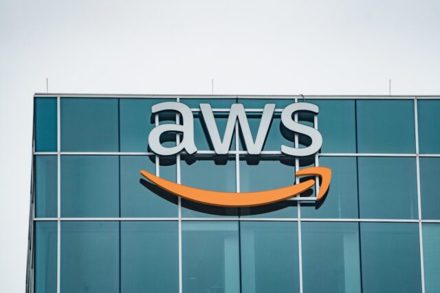 Amazon-Web-Services.jpg