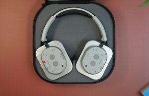 The stylish Nothing Headphone (1) has plummeted in price