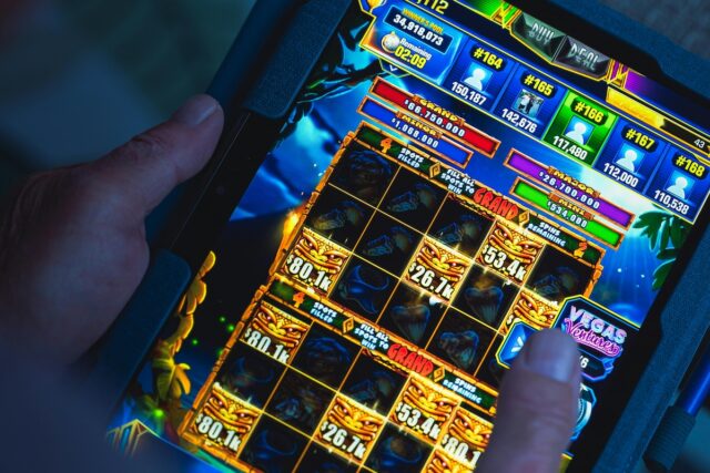 Online-gambling-1.jpg
