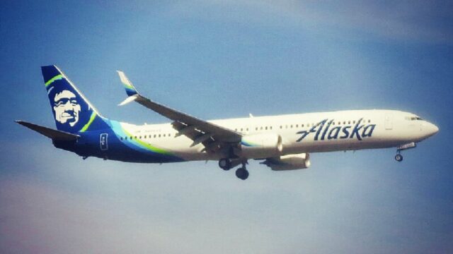 alaska_airlines_boeing_737.jpg