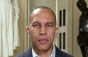 Hakeem Jeffries Speaks The Truth About Trump’s Mental State