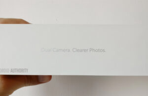 OnePlus 5 retail packaging gives away this year’s headline feature